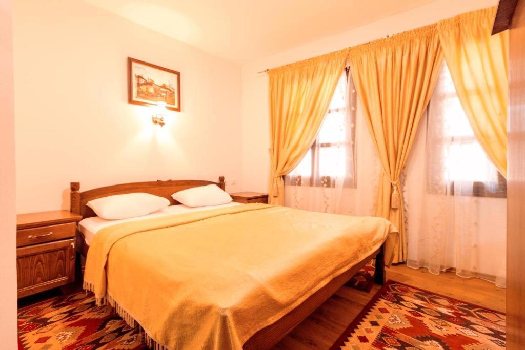 Downtown Rooms Ni Esterno foto