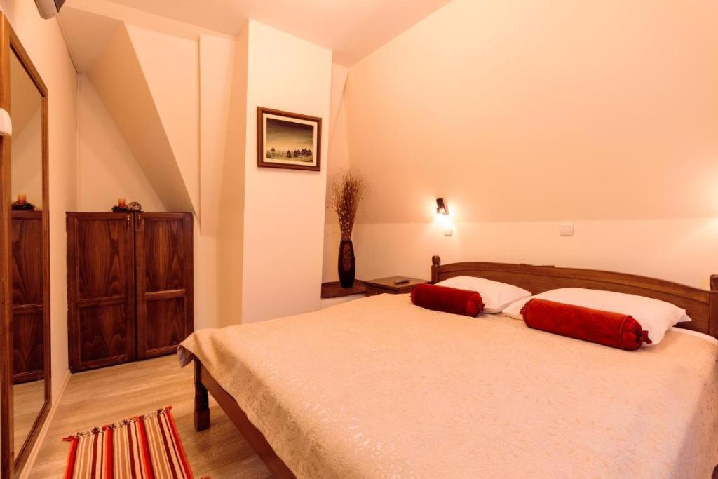 Downtown Rooms Ni Esterno foto