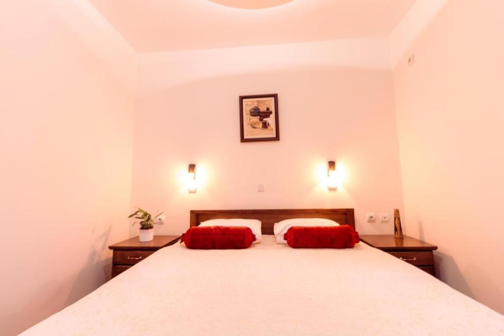 Downtown Rooms Ni Esterno foto