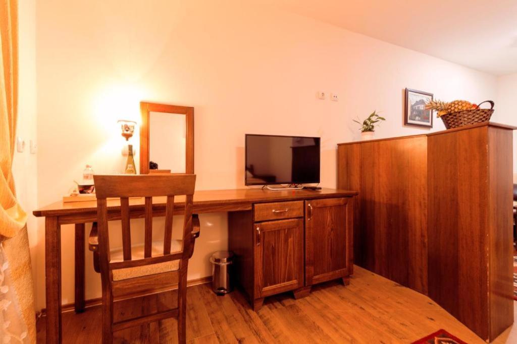Downtown Rooms Ni Esterno foto