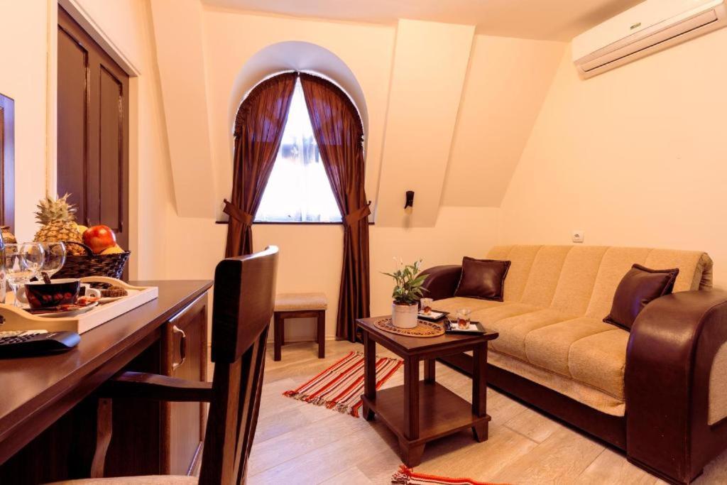 Downtown Rooms Ni Esterno foto
