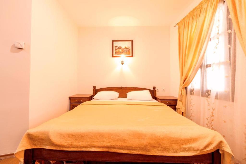 Downtown Rooms Ni Esterno foto
